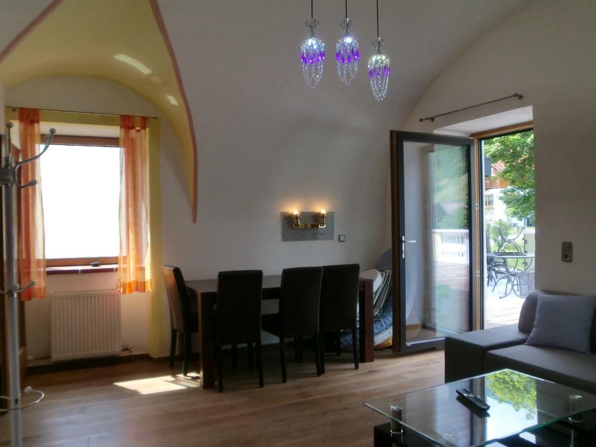 Garten- & Loggia-Appartement Herrenhaus Dellach im Drautal Екстериор снимка