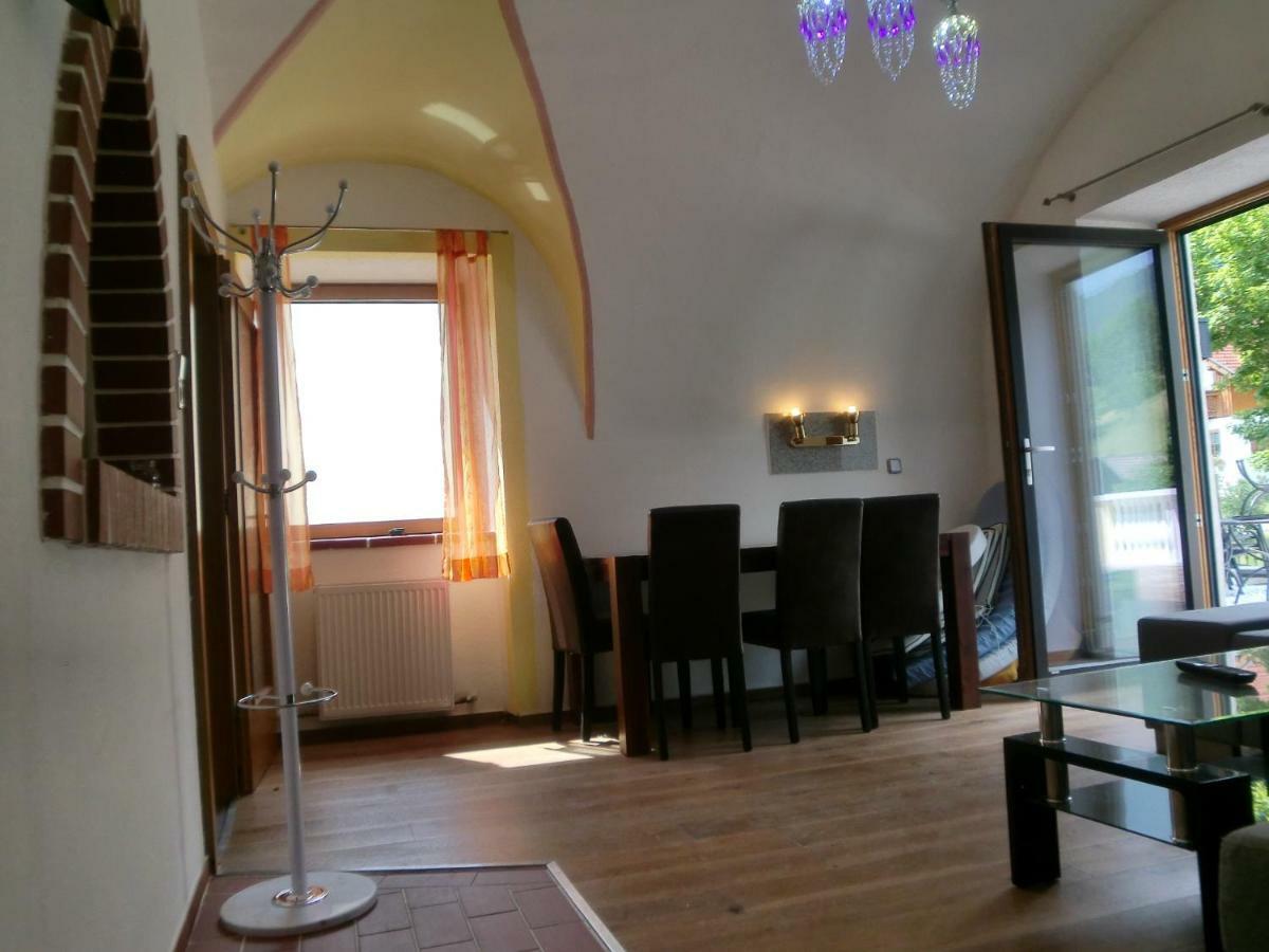Garten- & Loggia-Appartement Herrenhaus Dellach im Drautal Екстериор снимка