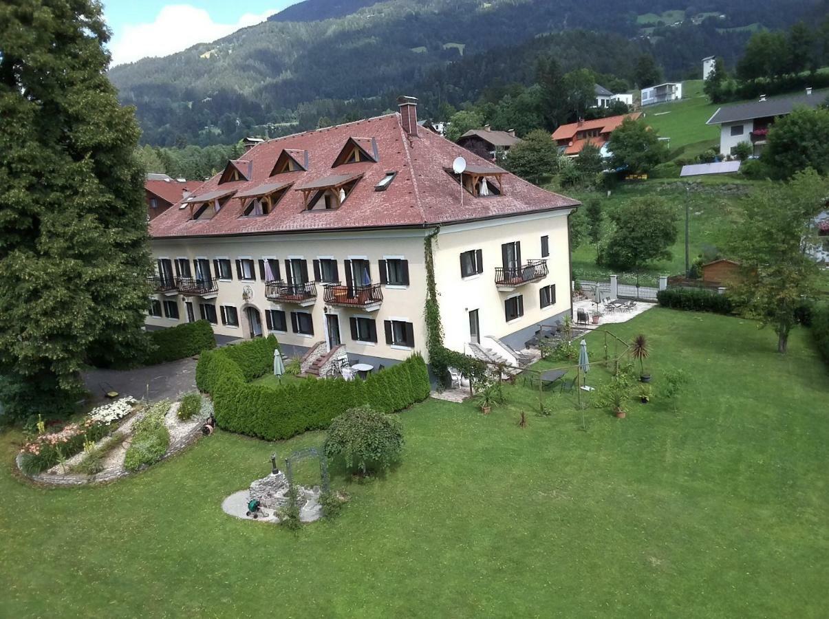 Garten- & Loggia-Appartement Herrenhaus Dellach im Drautal Екстериор снимка