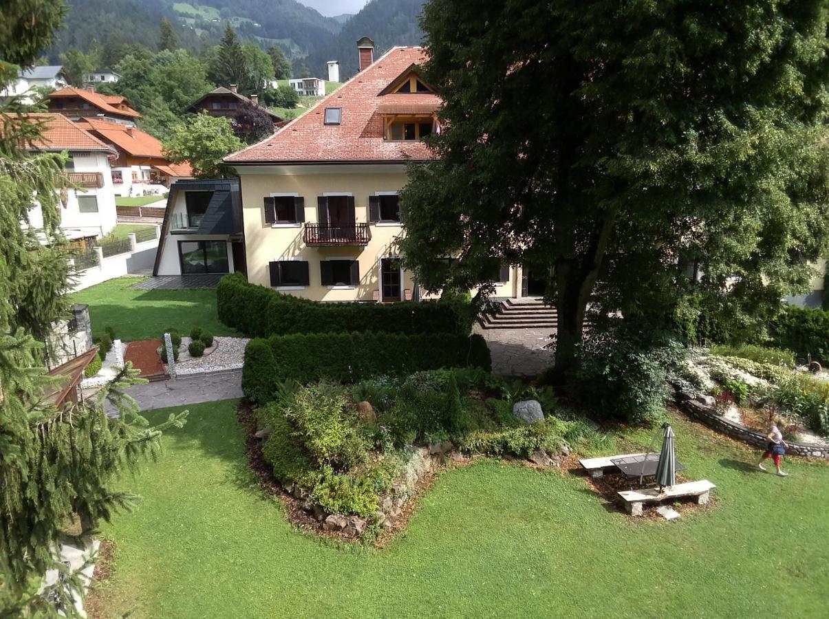 Garten- & Loggia-Appartement Herrenhaus Dellach im Drautal Екстериор снимка