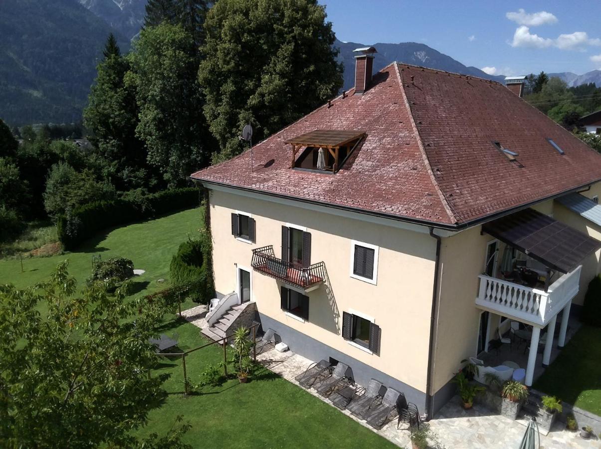 Garten- & Loggia-Appartement Herrenhaus Dellach im Drautal Екстериор снимка
